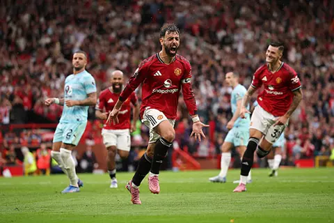 انتصار أول في الـ+90.. مانشستر يونايتد ينجو من فخ بيرنلي بالدوري الإنجليزي